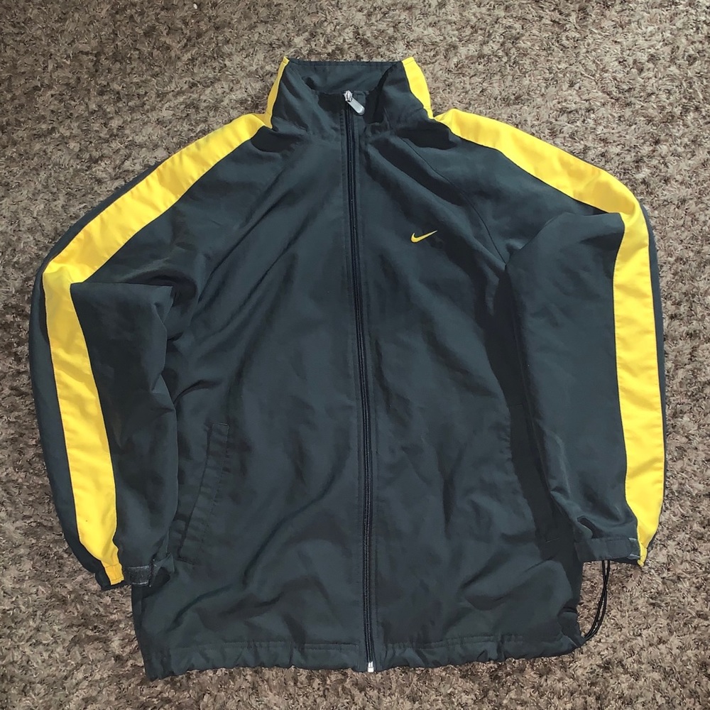VINTAGE NIKE SWEATER